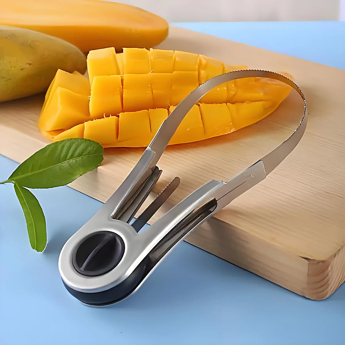 3-in-1 Mango Avocado Melon Slicer